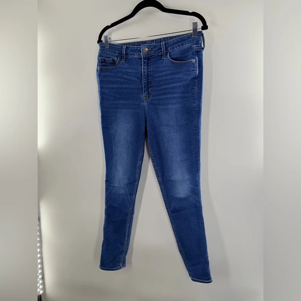 EUC Old Navy Dark Wash Rockstar Super Skinny Jeans - Picture 6 of 10